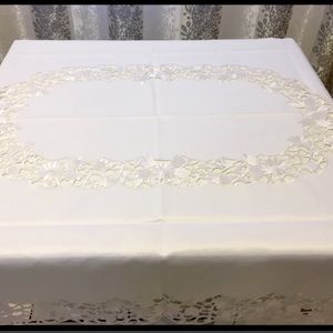 White Flower Tablecloth